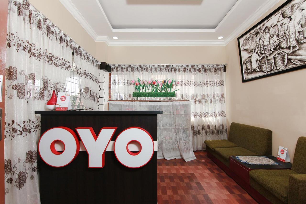 בראסטגי Oyo 799 Hotel Dieng מראה חיצוני תמונה