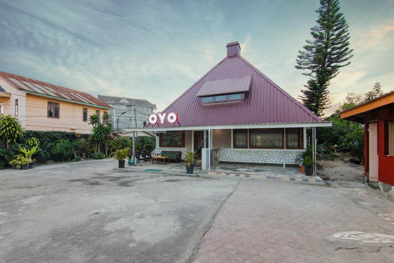 בראסטגי Oyo 799 Hotel Dieng מראה חיצוני תמונה