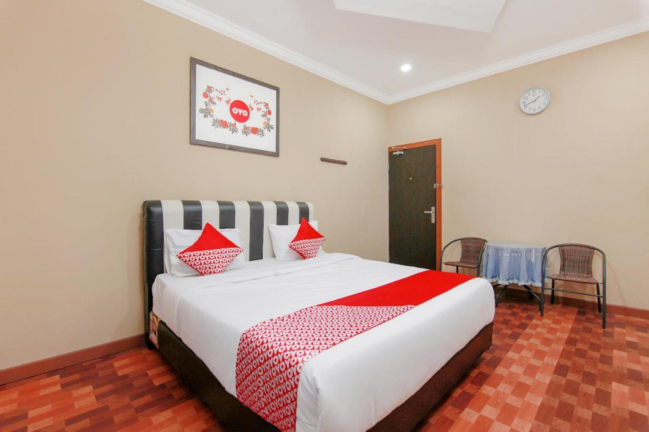 בראסטגי Oyo 799 Hotel Dieng מראה חיצוני תמונה